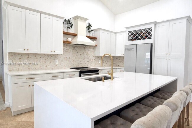 Foto del edificio - 9592 Majestic Way