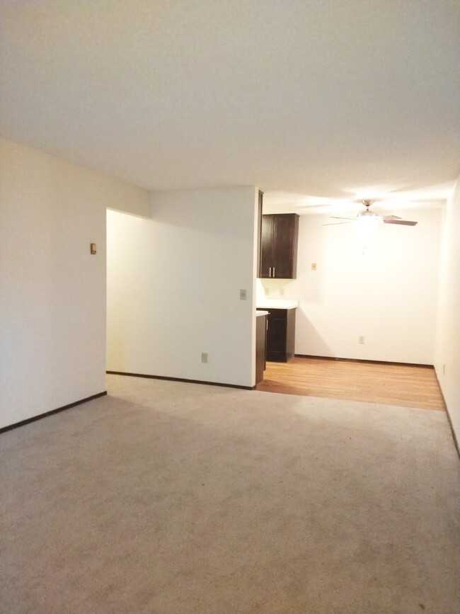 Foto del edificio - 2321 Aldrich Ave S