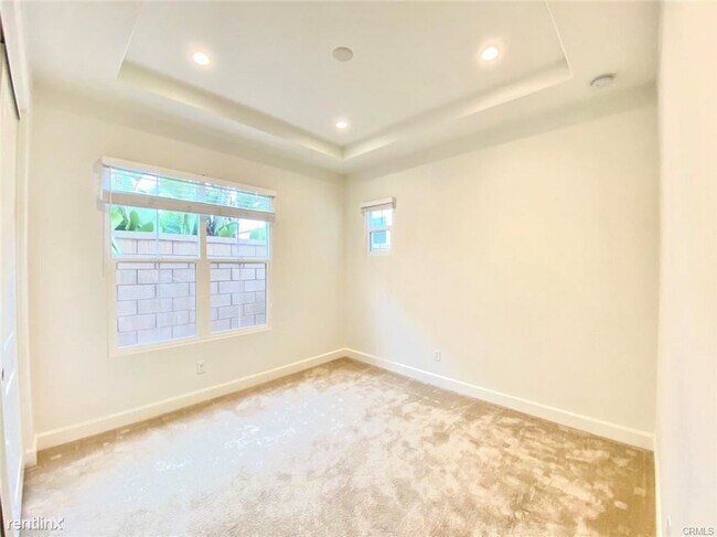 Building Photo - 4 br, 3 bath Condo - 68 Meander