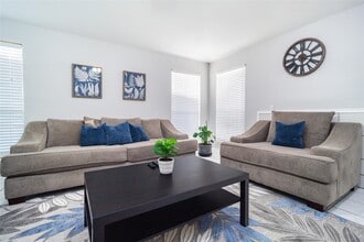 Building Photo - 13414 Creek Springs Dr