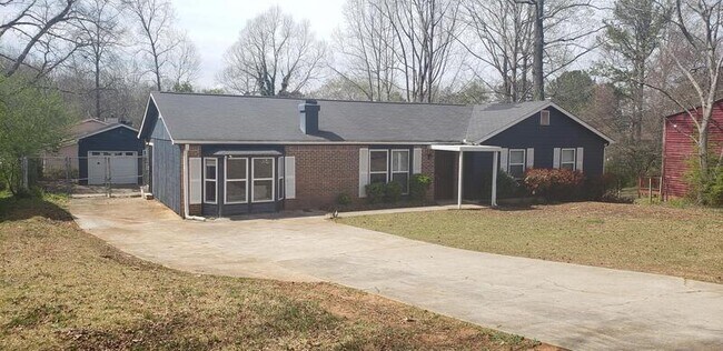 Building Photo - 4419 Flakes Mill Rd