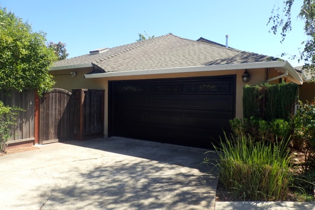 Building Photo - 2931 Tioga Way
