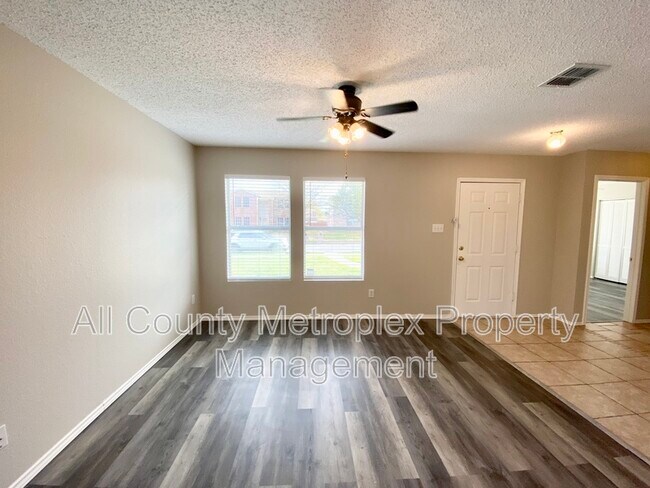 Foto del edificio - 1302 Windward Ln