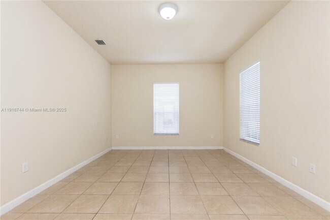 Foto del edificio - 9036 SW 170th Pl