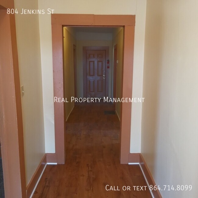 Foto del edificio - 804 Jenkins St