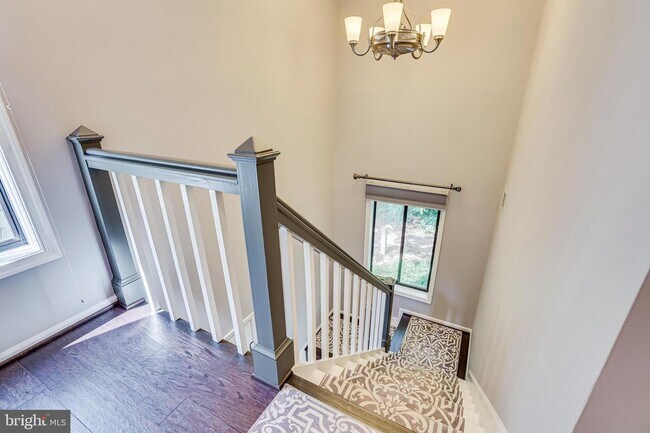 Building Photo - 2212 Hunter's Run Dr