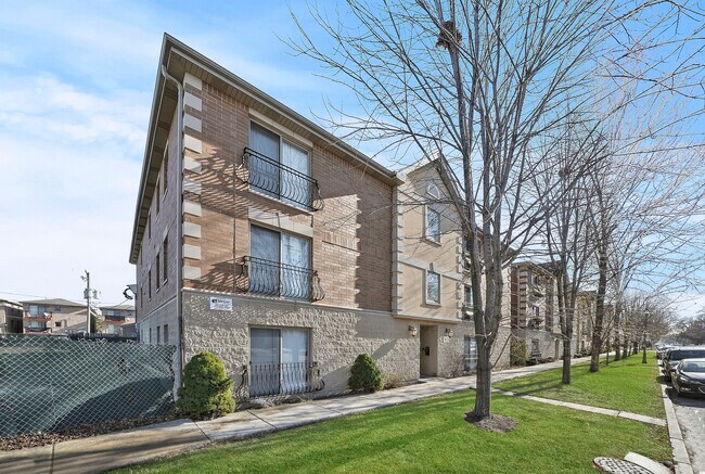 Foto del edificio - 3423 Ridgeland Ave