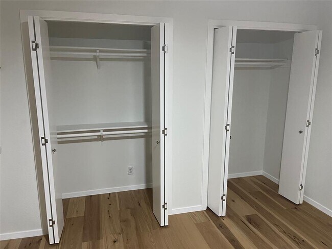 Foto del edificio - 5604 Woodrow Ave