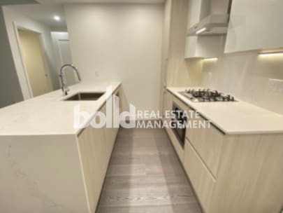 Building Photo - 488 W 58th Ave