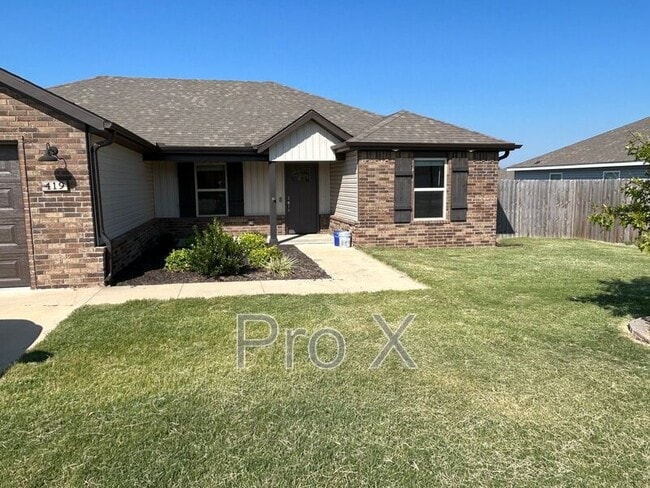 Photo - 419 N Mojave St House