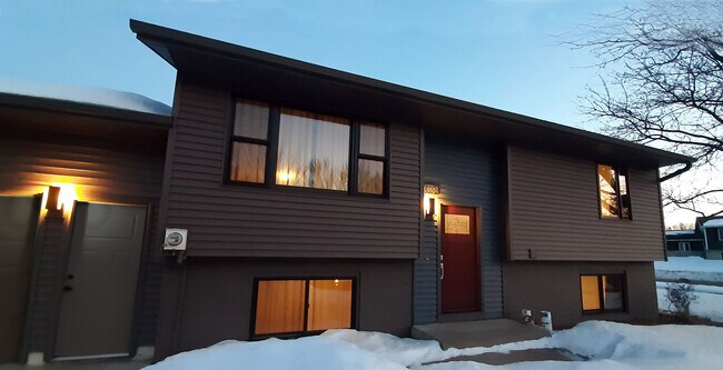 Foto del edificio - 4810 19th Ave NW