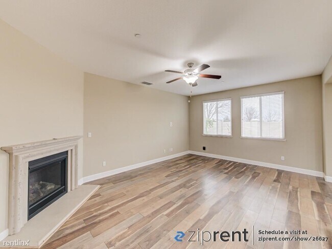 Building Photo - 3 br, 2 bath House - 1584 Manzanita Way, L...