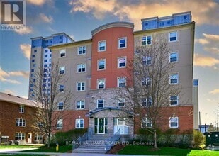 Building Photo - 261-261 Lester St