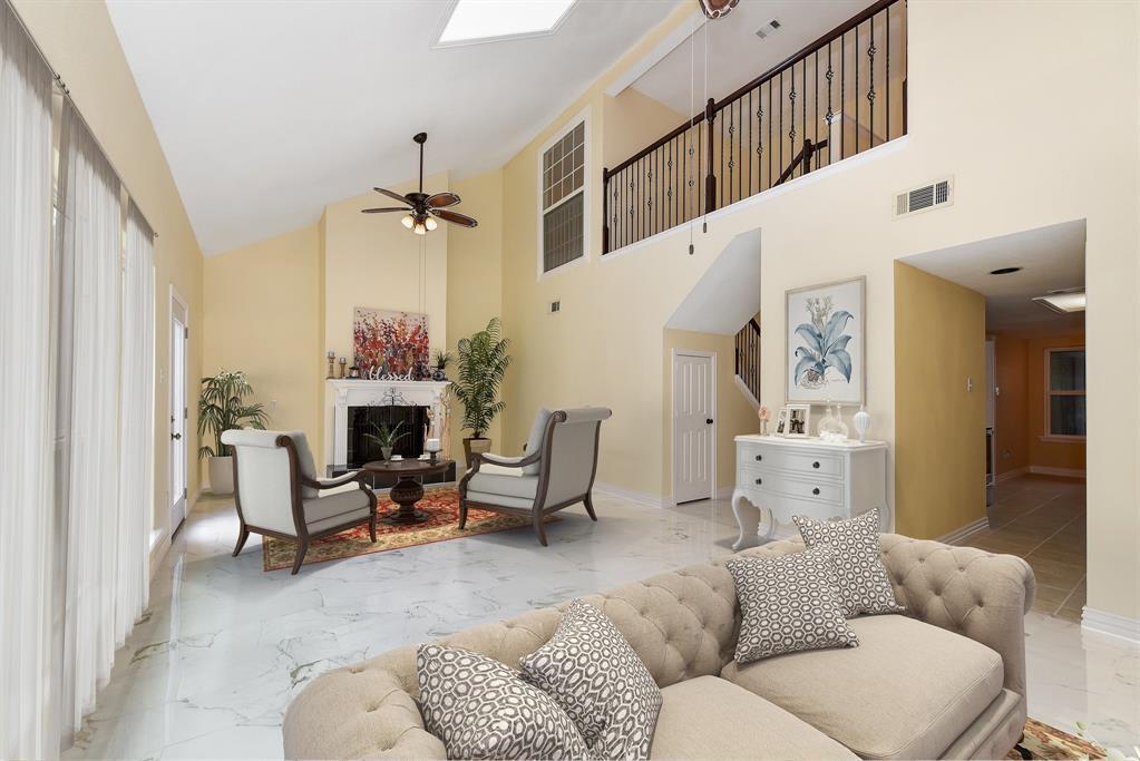 15031 Kimberley Ct Unit 11, Houston, TX 77079 Condo for Rent in