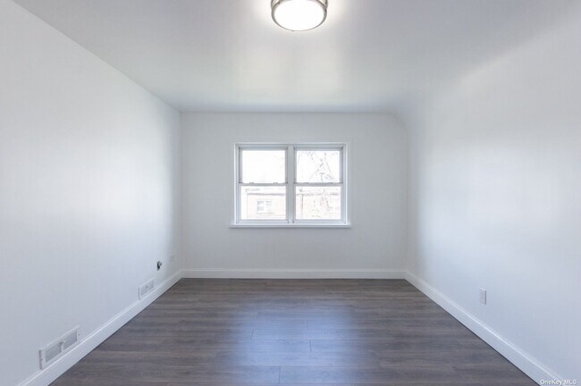 Building Photo - 221 Revere Ave