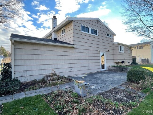 Building Photo - 17 Juneberry Ln