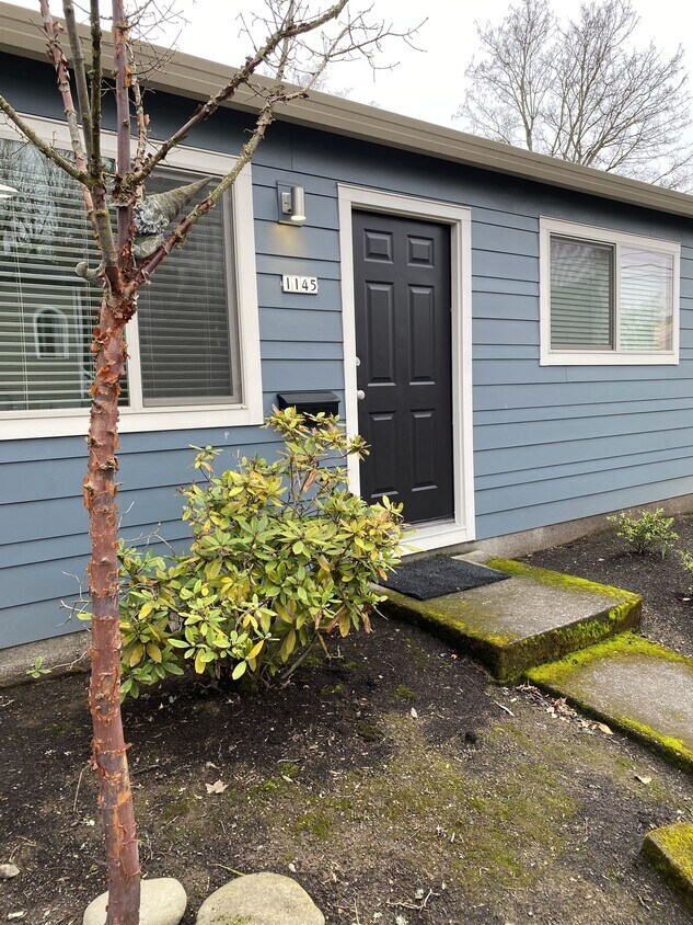 Primary Photo - 1135 SE 45th Ave