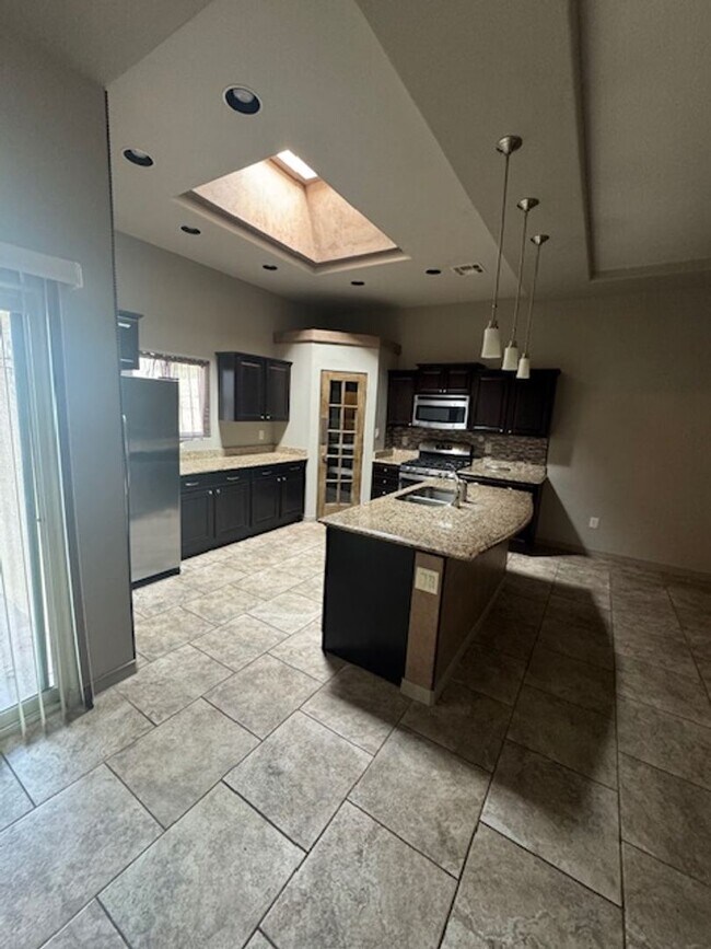 Foto del edificio - AVAILABLE NOW:  Over-55 Town House for Rent