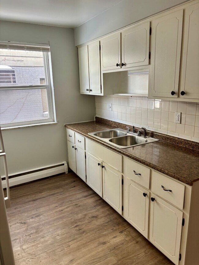 Foto del edificio - 2553 W North Bend Rd