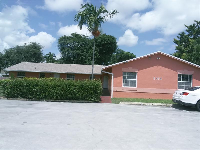 Foto del edificio - 2319 Johnson St
