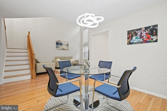 Foto del edificio - 204 Camelot Ct