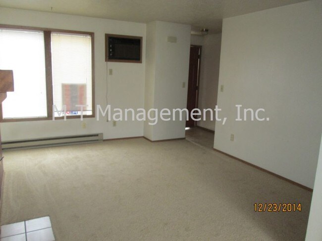 Foto del edificio - 2107 N Houk Rd