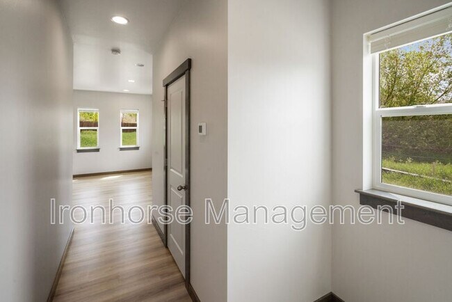 Foto del edificio - 2954 W Babcock St