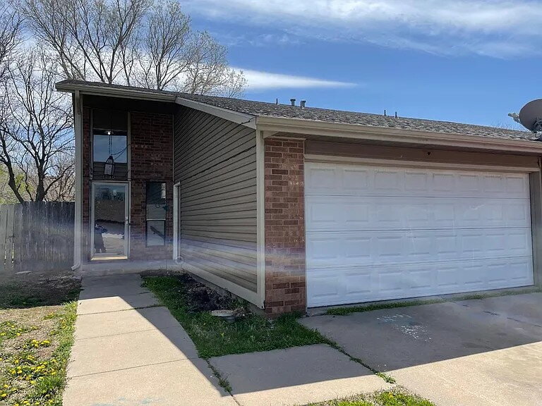 Foto principal - 1730 S Beech Ct