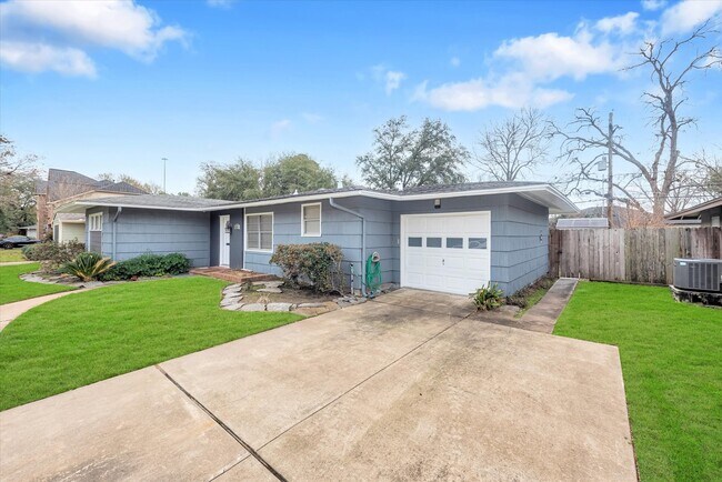 Foto del edificio - 5321 Pagewood Ln