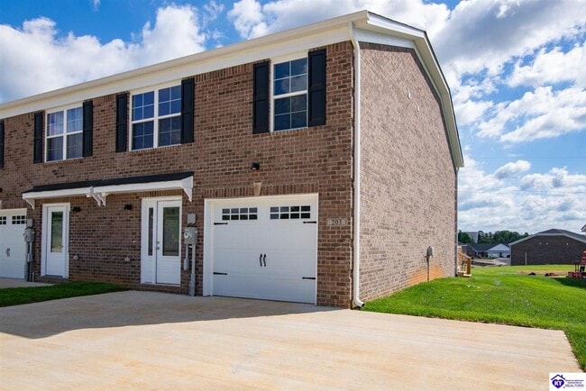 Building Photo - 203 Dixon Cir