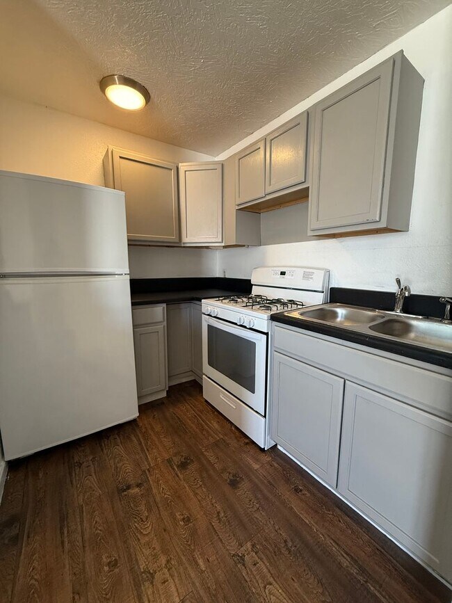 Foto del edificio - Big style, small footprint—ALL UTILITIES INCLUDED