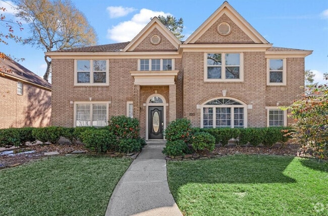 Building Photo - 5826 Ancient Oaks Dr