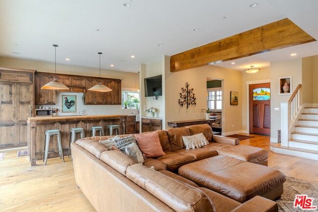 Building Photo - 5903 Tellefson Rd