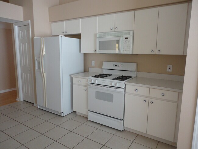 Foto del edificio - 30450 Wrencrest Dr