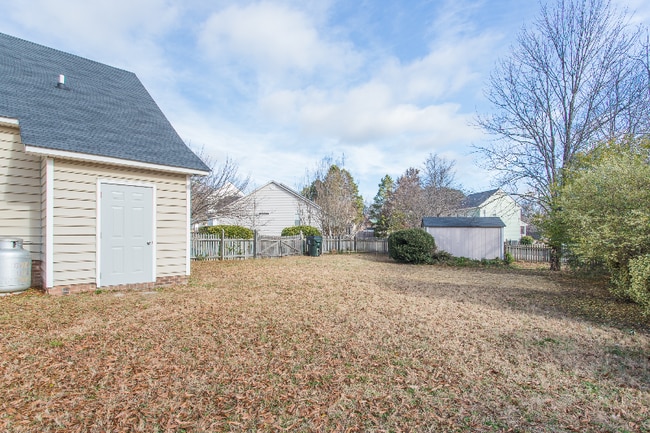 Building Photo - 15 Olde Charles Towne Ct