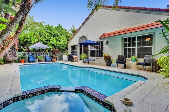 Foto del edificio - 505 Misty Oaks Dr