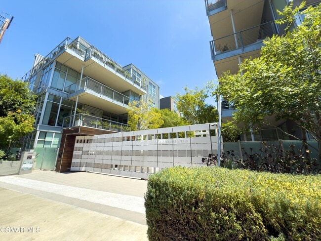 Building Photo - 4080 Glencoe Ave
