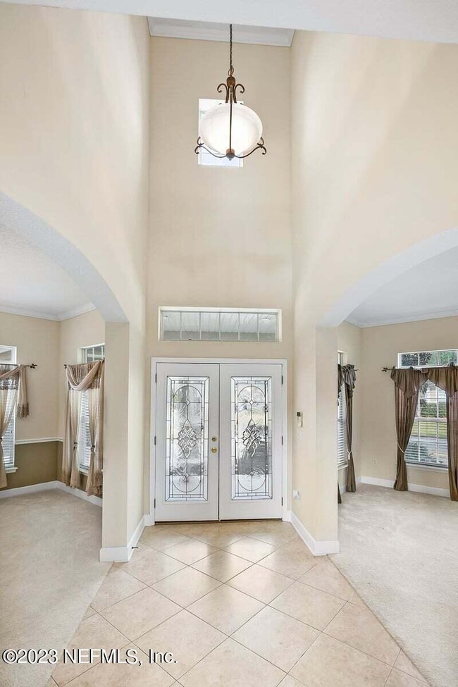 Building Photo - 2561 Whispering Pines Dr
