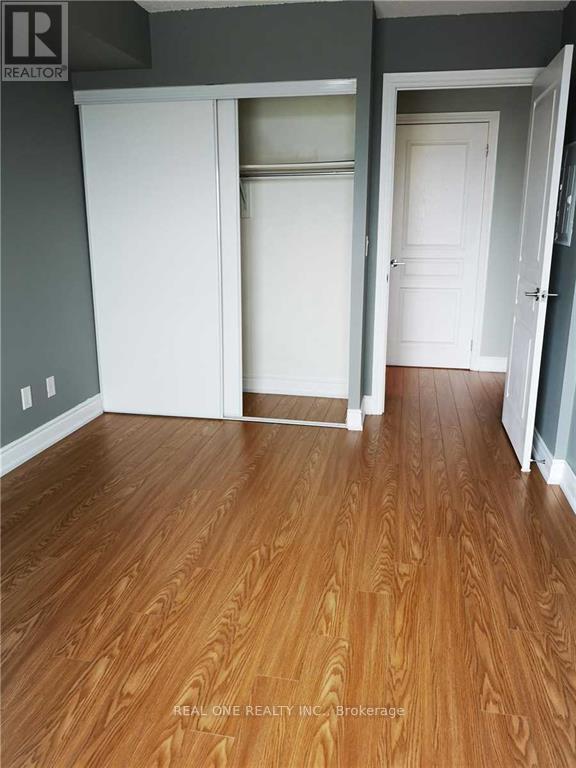 Photo du bâtiment - 7-1207 N Park Rd