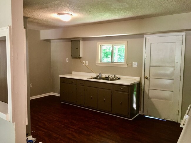 Foto del edificio - Nice 2 Bdrm 1 Bath
