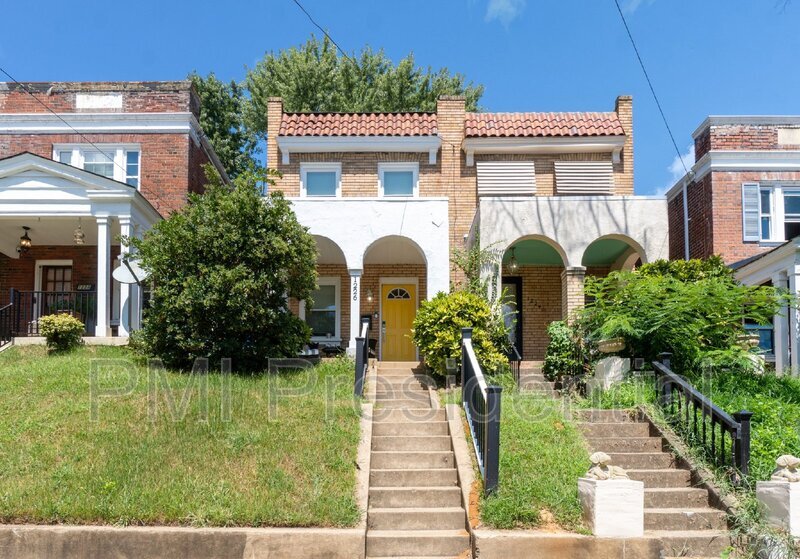 Photo - 1226 Wallace Street