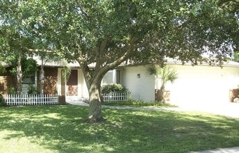 Building Photo - 1649 Georgetowne Blvd
