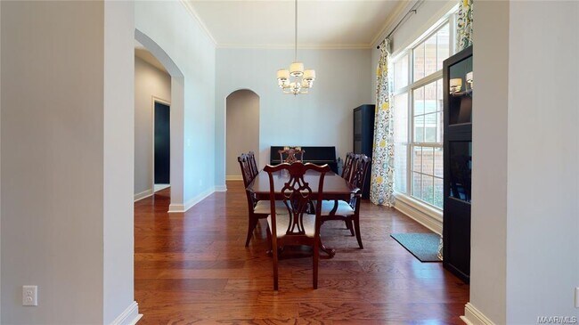 Foto del edificio - 9131 Thetford Way