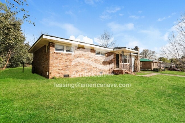 Building Photo - 201 Briarcliff St