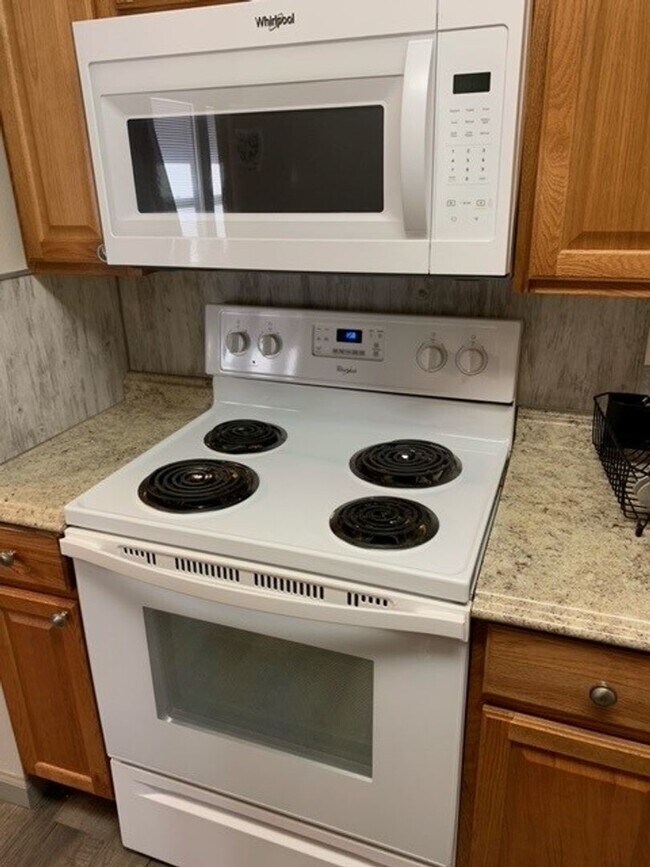 Foto del edificio - 533/535 W 5th St