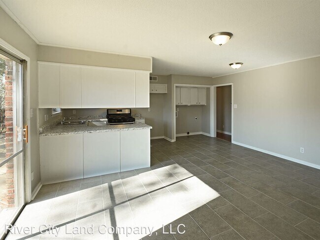 Building Photo - 3 br, 1.5 bath House - 177 E. Fairway Ave