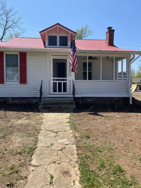 Building Photo - 2817 Fairview St