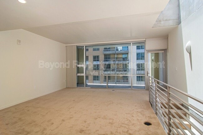 Foto del edificio - 321 Tenth Avenue