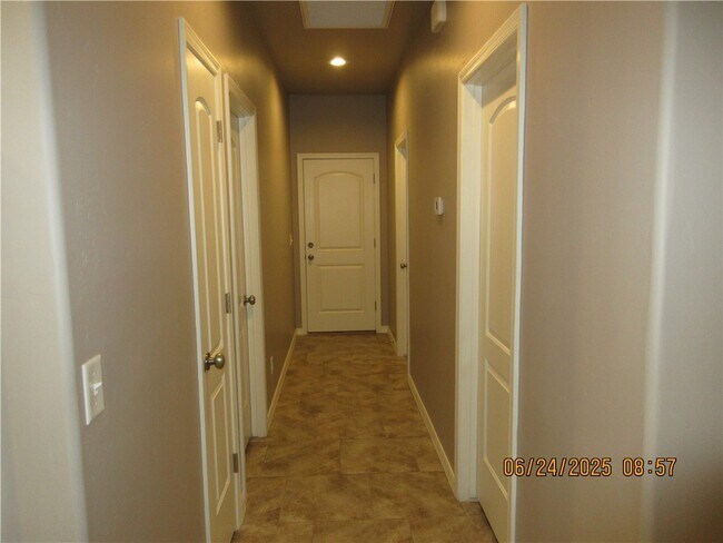 Foto del edificio - 3526 N Irving St