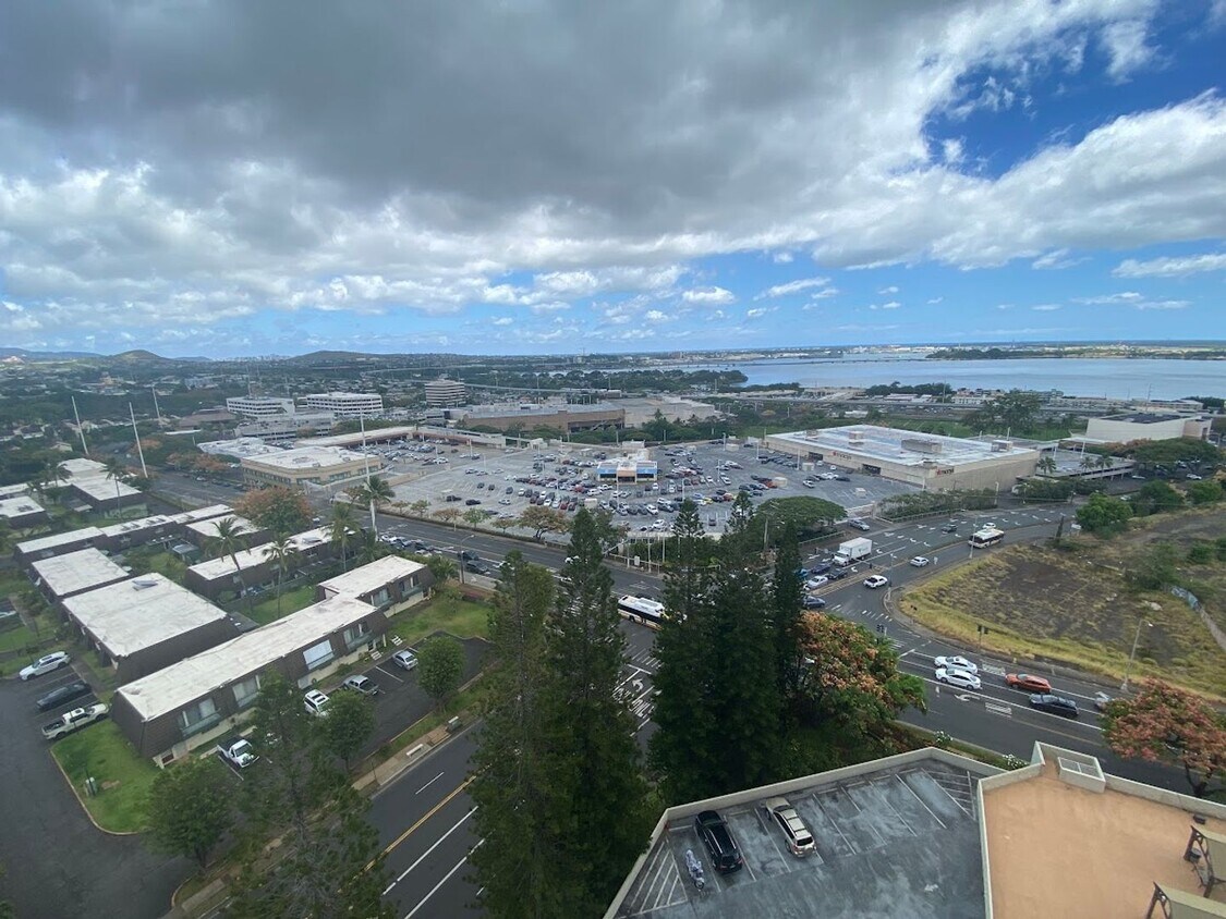989999 Uao Pl Unit 1701, Aiea, HI 96701 Room for Rent in Aiea, HI